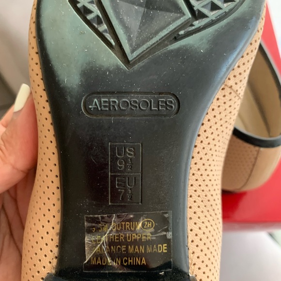 Aerosoles Perforated Leather Ballet Flats size 9.5M - Picture 12 of 15